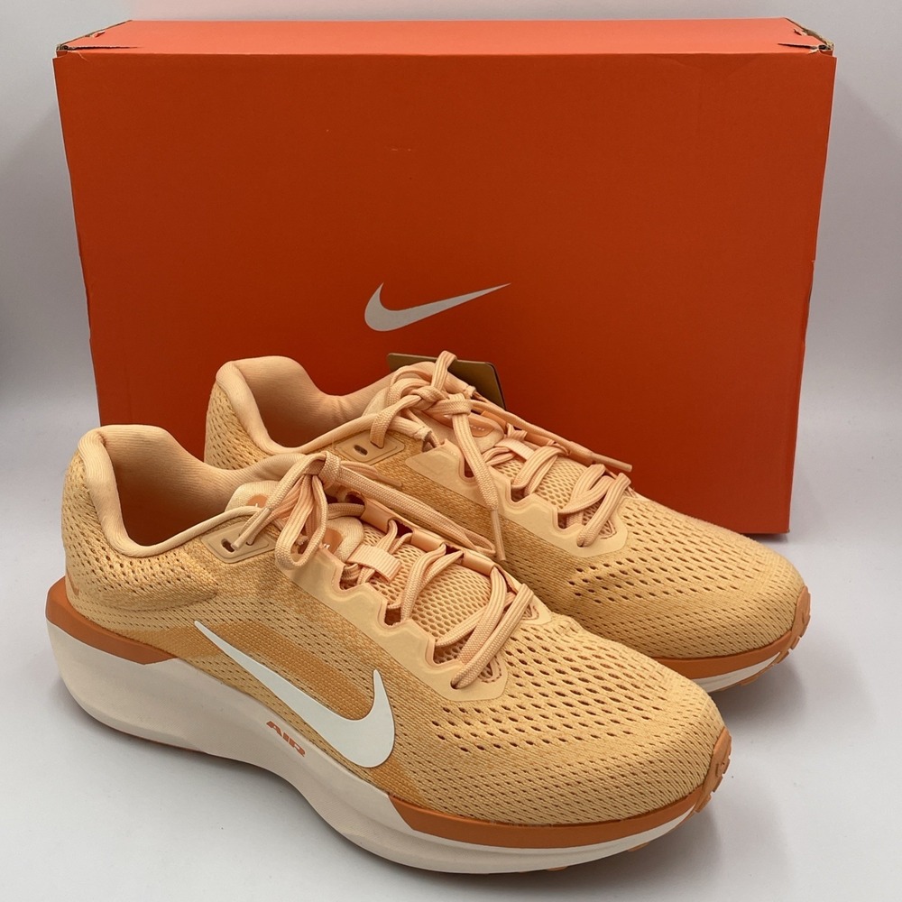 Nike Air Winflo 11 Orange / Chalk / White Sneaker Womens Size 9.5 FJ9510-700 NEW